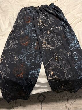YoungLA Black Joggers with Skull & Floral Print